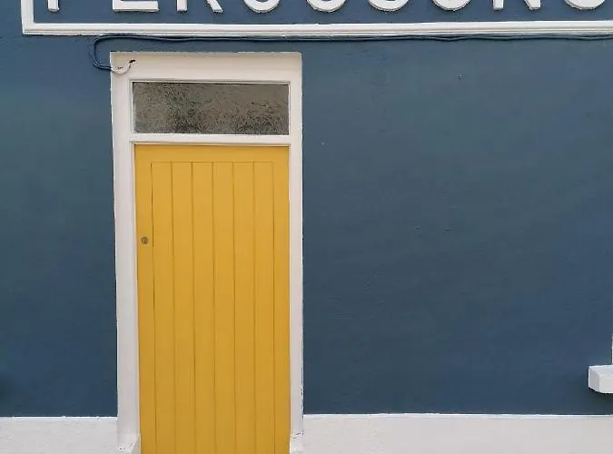 בית נופש Ferguson's Traditional Townhouse