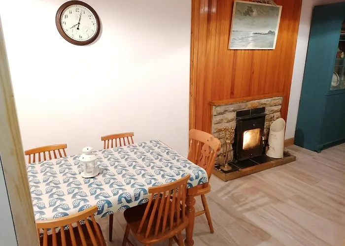 Ferguson's Traditional Townhouse Dunkineely